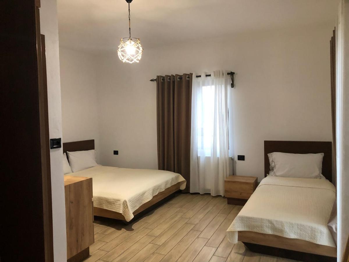 Vila Ilo Tushemisht Dış mekan fotoğraf