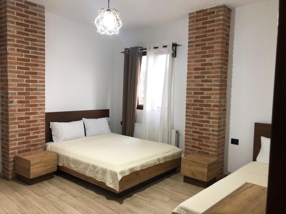 Vila Ilo Tushemisht Dış mekan fotoğraf