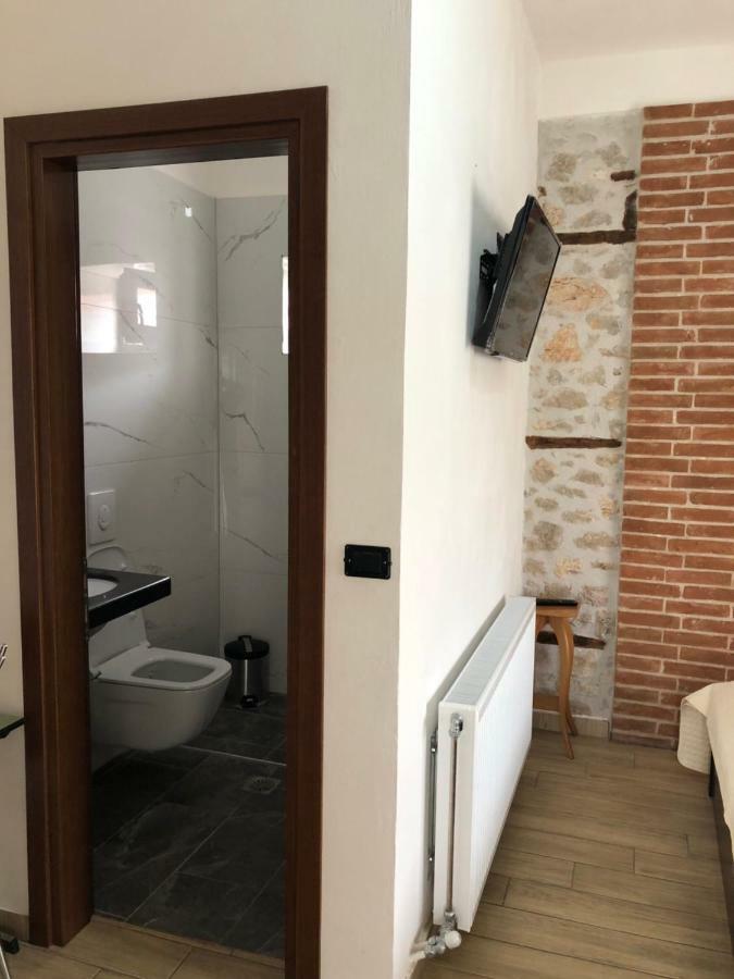 Vila Ilo Tushemisht Dış mekan fotoğraf